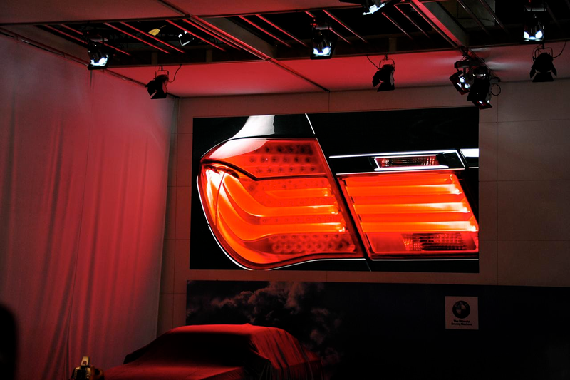 Illustration for article titled 2009 BMW 7-Series, ActiveHybrid Hit LA Show Floor